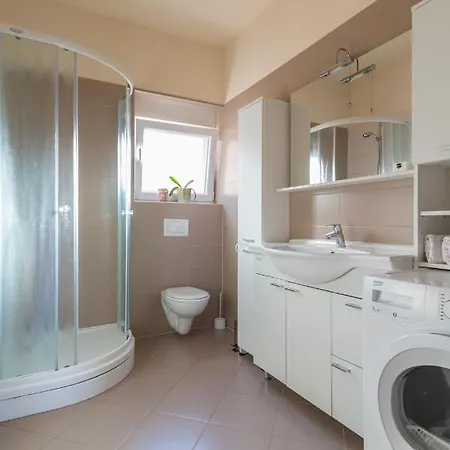 Apartment Modern Mia - By Ta Leut Agency Privlaka (Zadar)